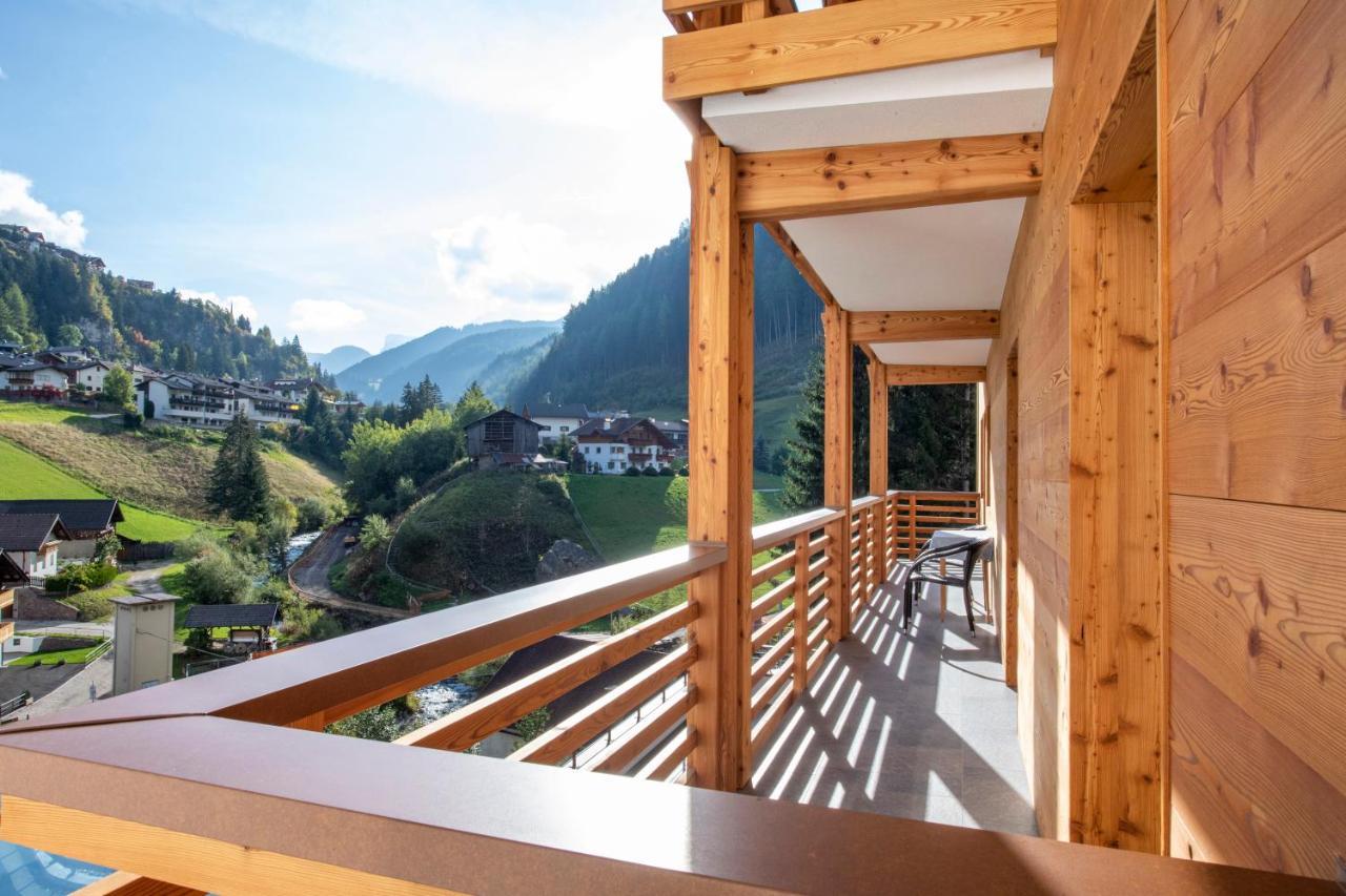 Apartments La Rives Santa Cristina Val Gardena Exteriör bild