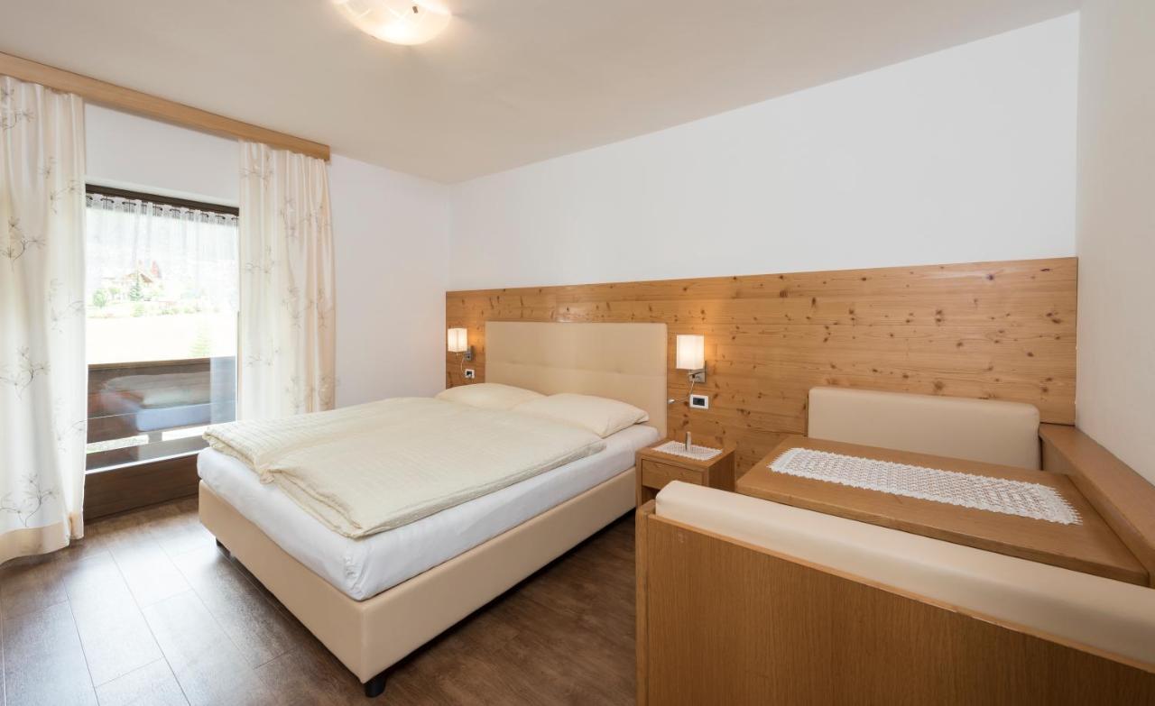 Apartments La Rives Santa Cristina Val Gardena Exteriör bild