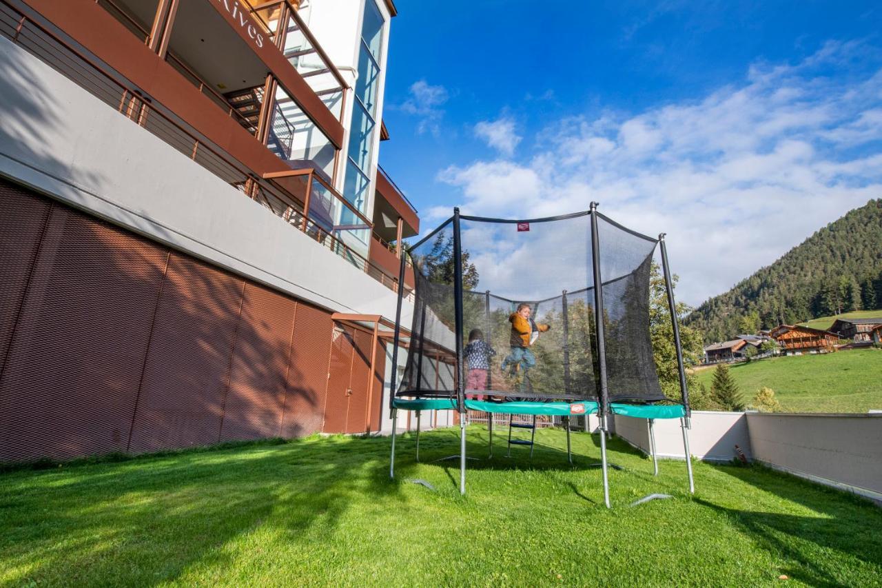 Apartments La Rives Santa Cristina Val Gardena Exteriör bild